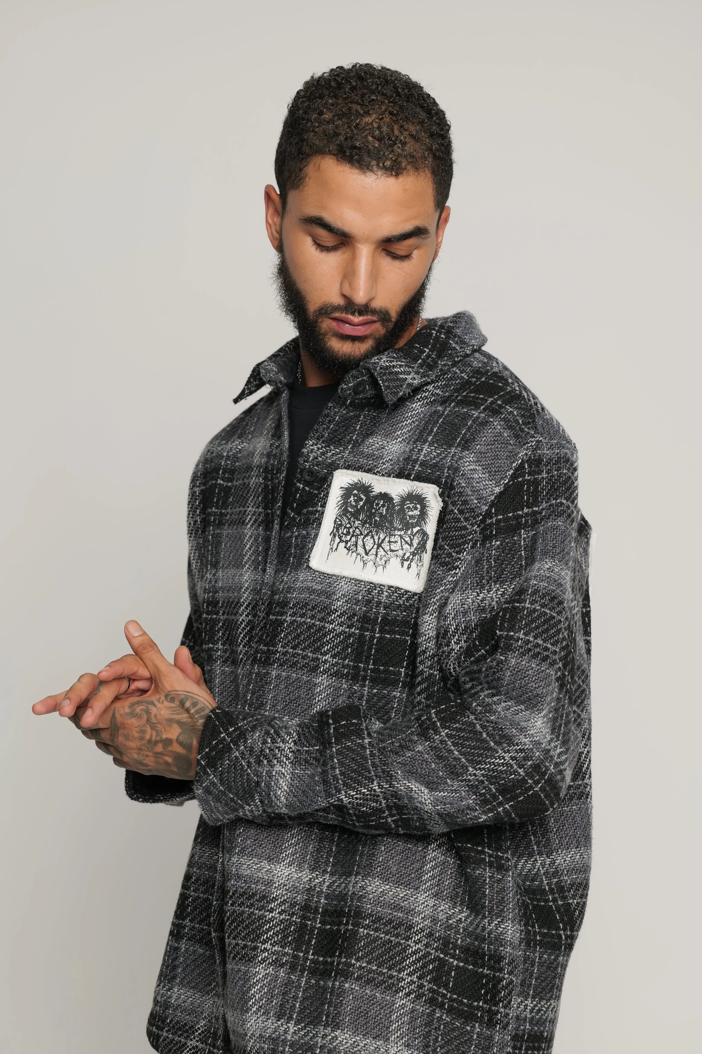 Holding On Flannel Black