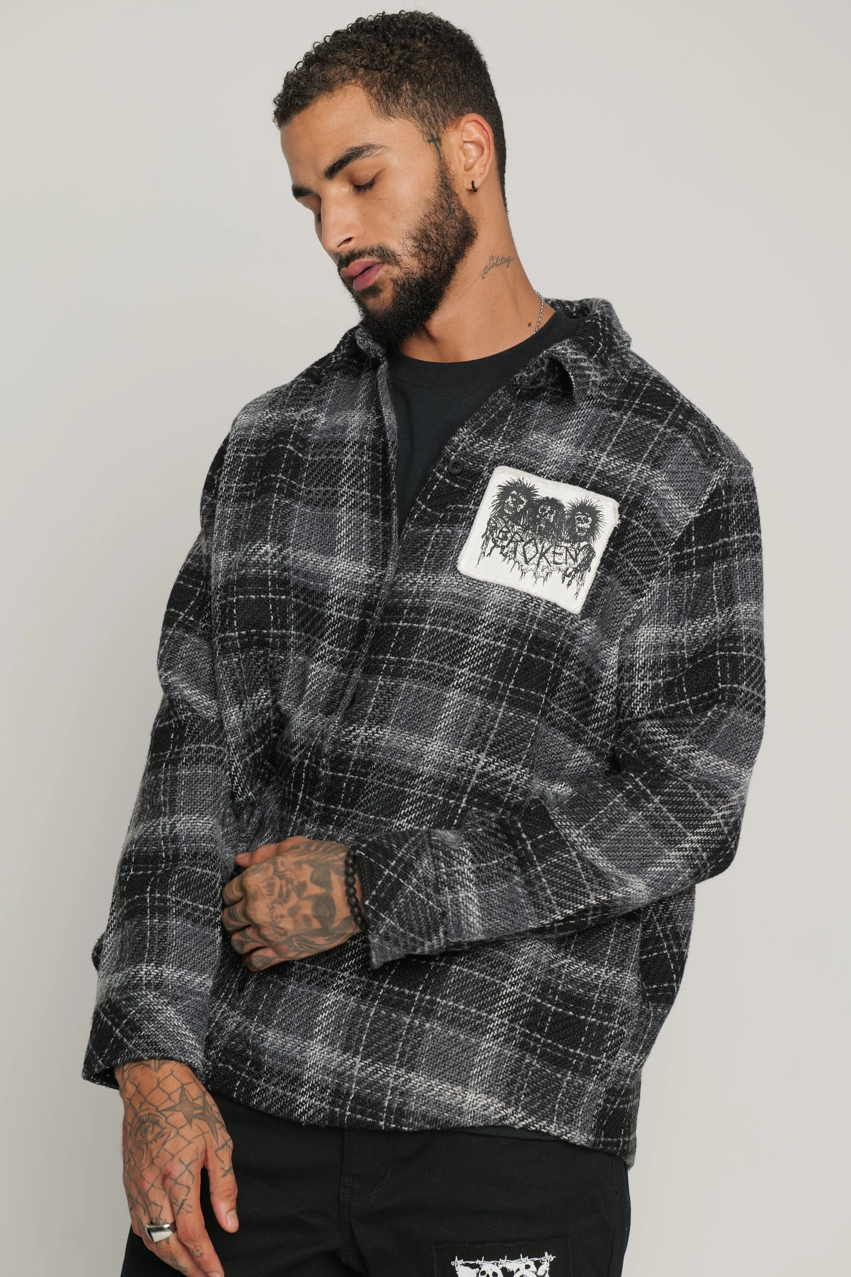 Holding On Flannel Black