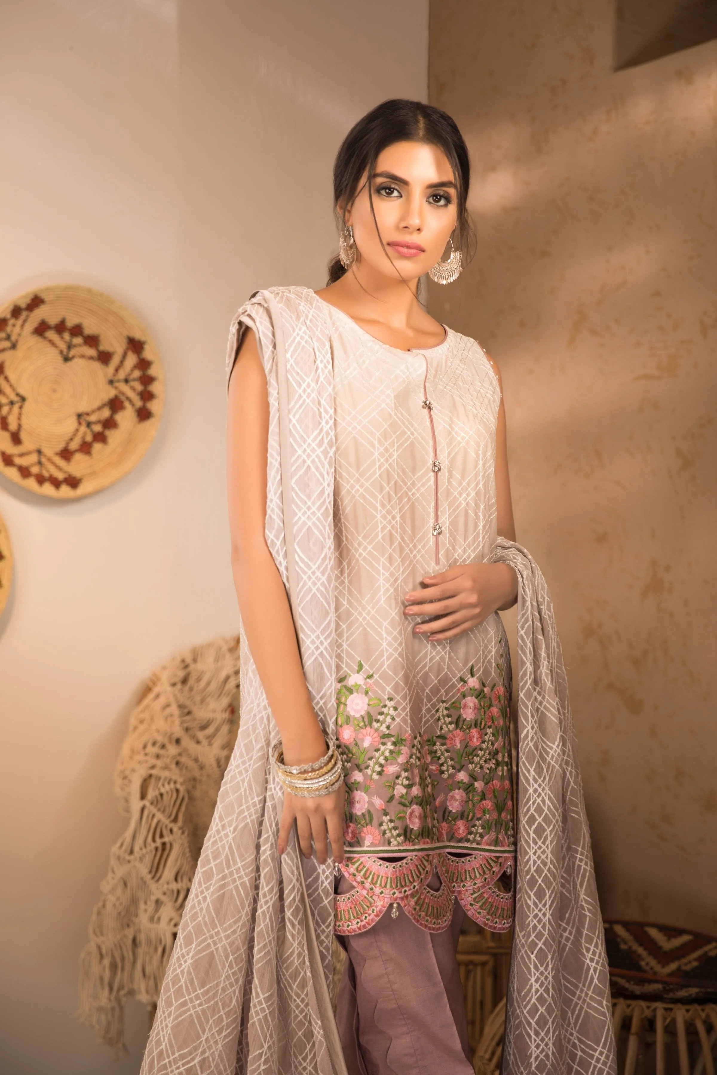 Sapphire Naqsh Dar Lawn Eid Collection Vol-V – Soft Shades